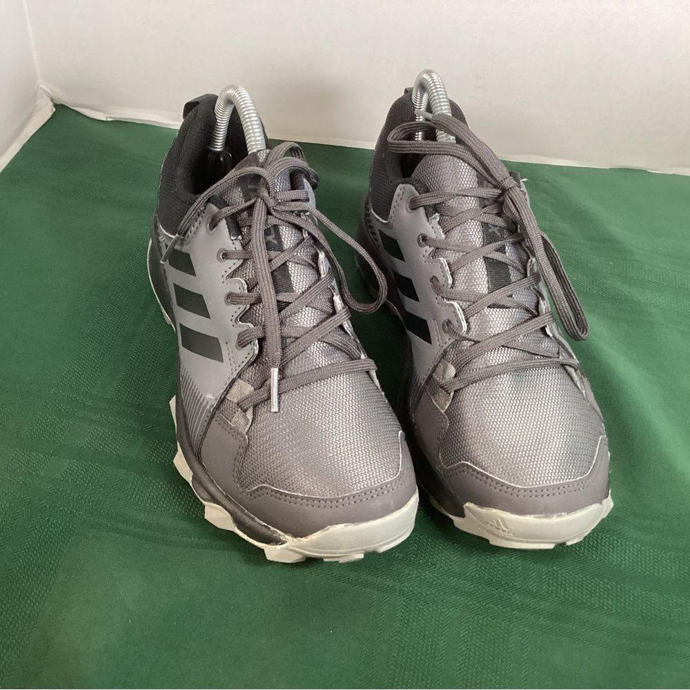 Men's ,Sports Hiking Shoes, Size 7 1/2 
*Adias Style